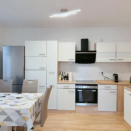 Moden In With Free Parking * Cologne